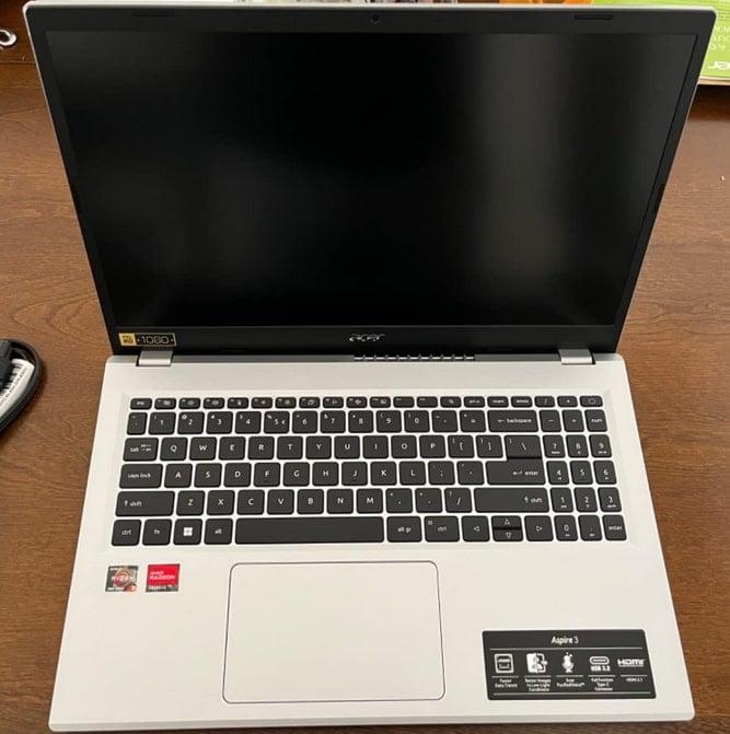 Acer Aspire Go 15 laptop with Ryzen processor for students and professionals 2025