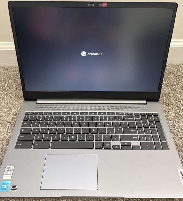 Lenovo Chromebook budget laptop for students and travelers 2025