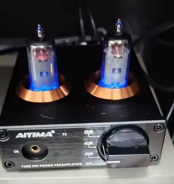 AIYIMA T3 HiFi Vacuum 6A2 Tube MM Phono Preamplifier 1