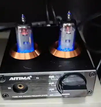 AIYIMA T3 HiFi Vacuum 6A2 Tube MM Phono Preamplifier 1