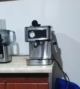 best Chinese espresso machine creating creamy espresso crema