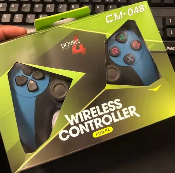 FAKE PS4 Controllers