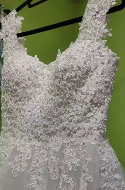 Plus-size wedding dress by reliable AliExpress vendor