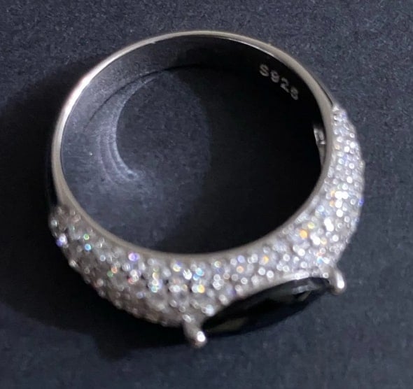 Authentic jewelry stores on AliExpress with good ratings