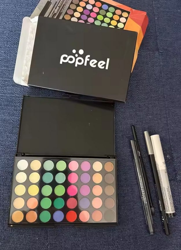 AliExpress eyeshadow palette and lipstick bundle for everyday makeup