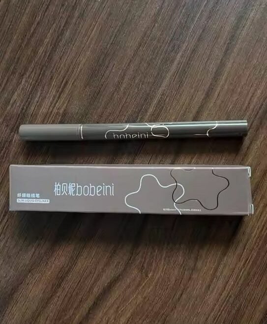 Affordable AliExpress makeup set from popular Chinese beauty brands