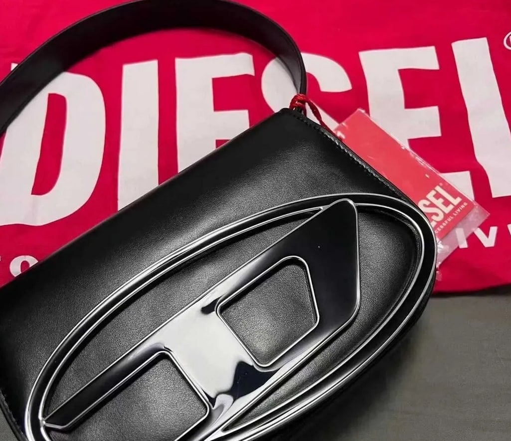 High quality designer-inspired handbag from DHgate seller