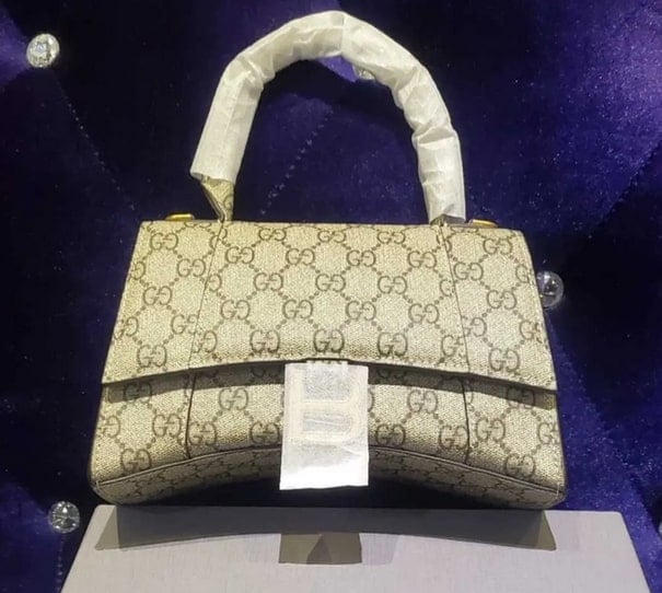 Elegant shoulder bag replica from DHgate seller